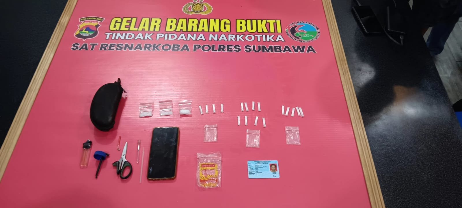 Rumah Pengedar Digerebek, 20 Poket Sabu Diamankan