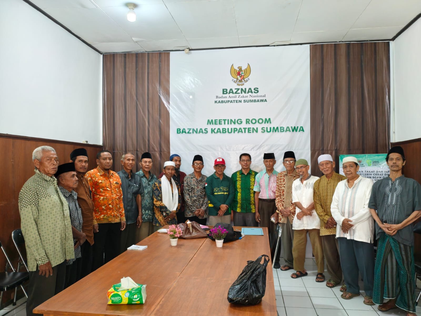 Baznas NTB Salurkan Bantuan Imam dan Marbot
