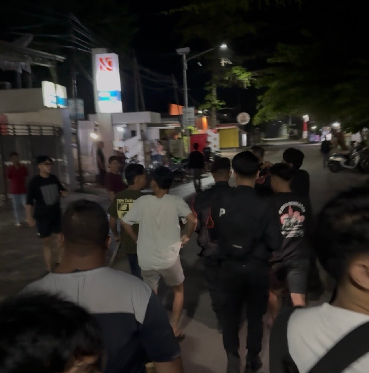 Marak Kasus Pencurian Rumah Kosong, Warga Karang Goreng Gerebek Terduga Pelaku