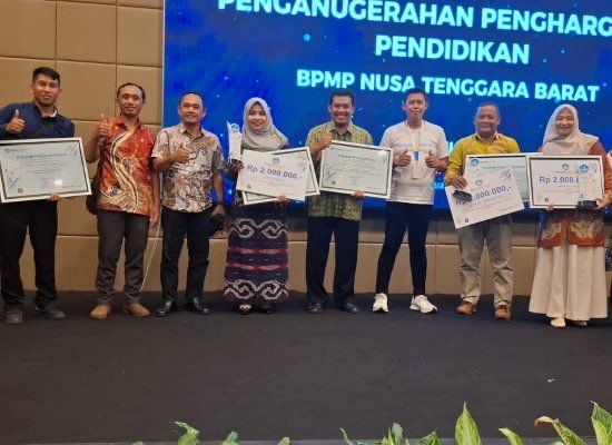 Sumbawa Borong Lima Penghargaan Pendidikan NTB
