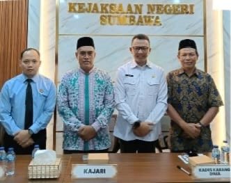 Kejari Sumbawa Perkuat Pendampingan Hukum Desa