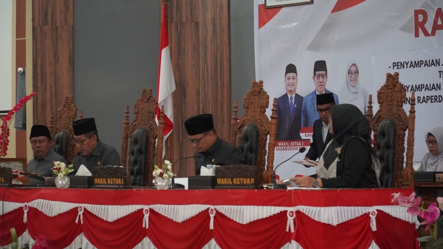 Percepat Pembahasan Raperda, DPRD KSB Bentuk Tiga Pansus