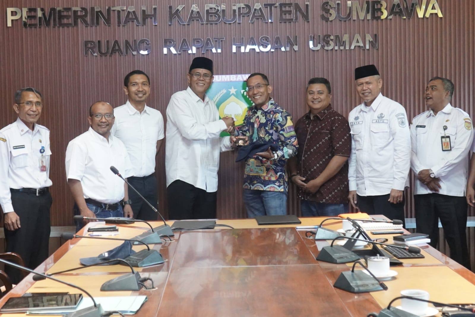 Pemkab Sumbawa Gandeng CARE Indonesia Bangun Desa
