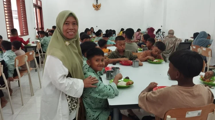 SRD Lombok Barat Jemput Siswa Miskin Ekstrem