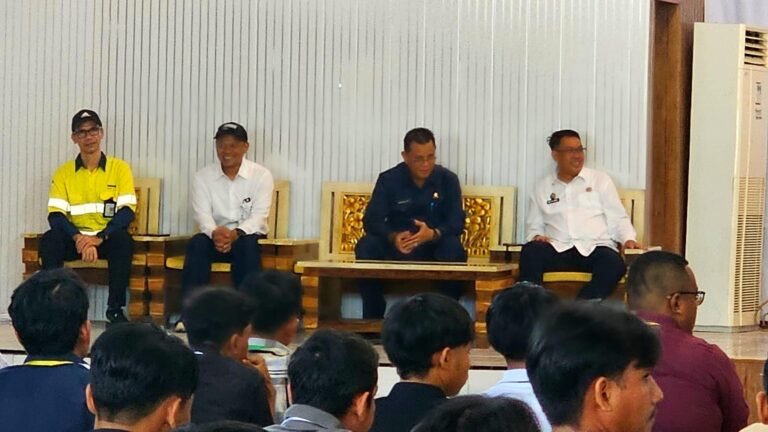 Dari Gembala Kambing Menjadi Bupati, H Jarot Motivasi Peserta Seleksi AMMAN