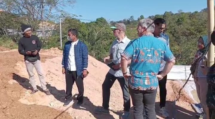 Delegasi AS Tinjau Tambang Rakyat Lantung