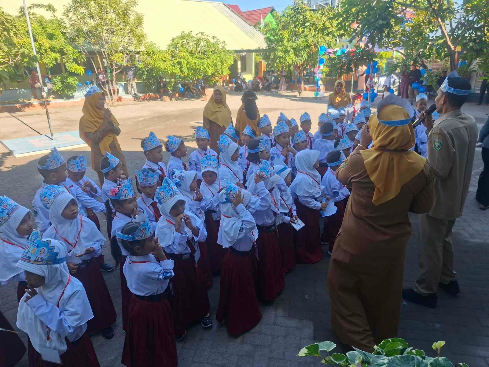 Antisipasi Bullying, Siswa SDN 16 Sumbawa Diajari Coding