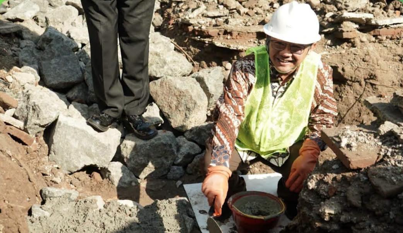  Mendikdasmen Groundbreaking Program Revitalisasi Sekolah di Sumbawa