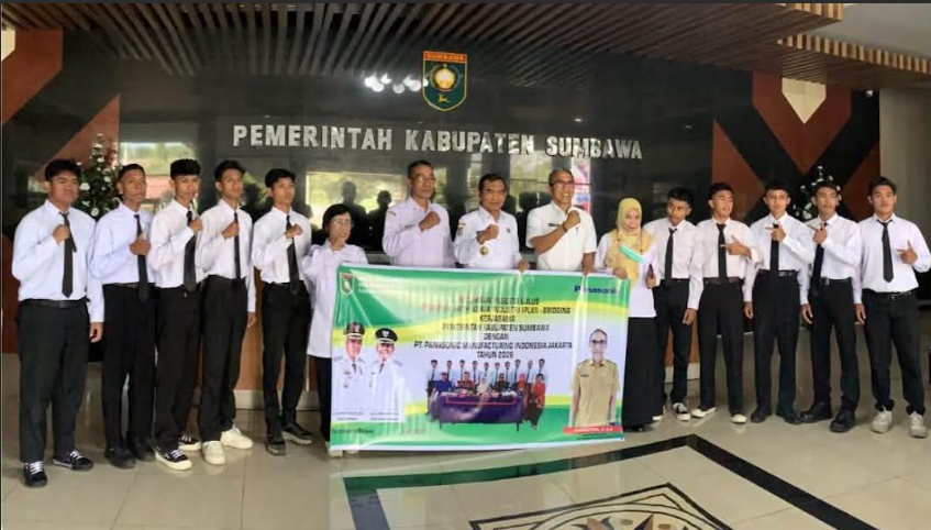  10 Lulusan SMK Laksanakan LKI ke Panasonic