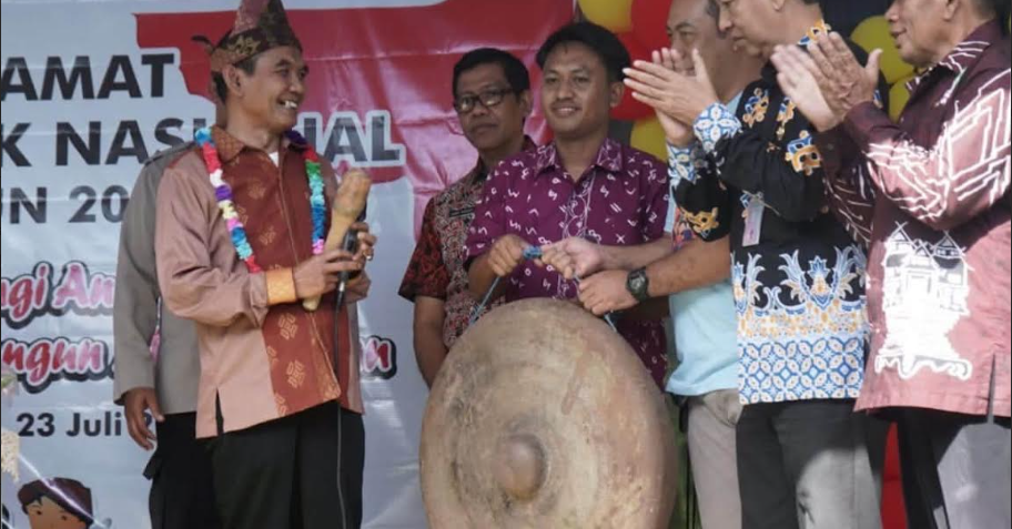  Wabup Sumbawa Perkuat Komitmen Perlindungan Generasi Masa Depan