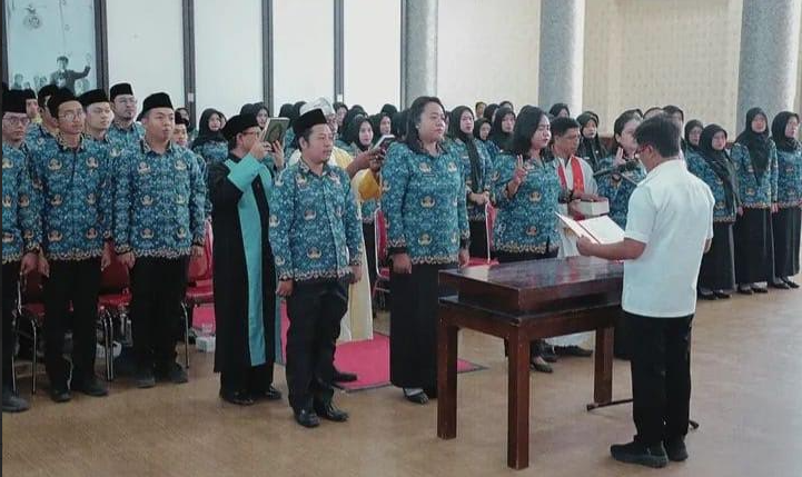  132 Pejabat Fungsional Dilantik, Amar Tekankan Profesionalisme