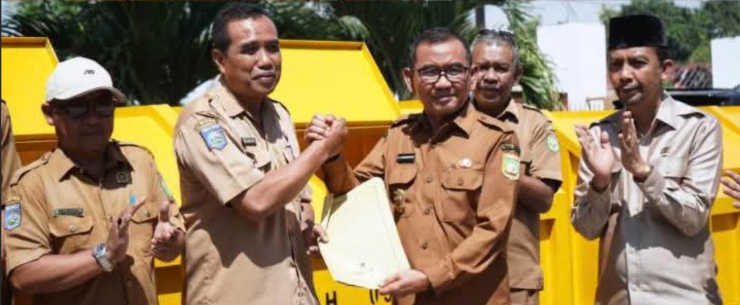  Tujuh Kontainer Sampah Perkuat Layanan Kebersihan Utan