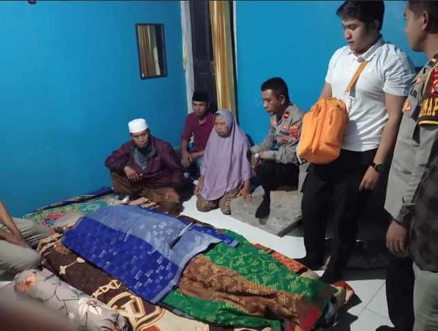  Kepala Sekolah Ditemukan Tewas di Ladang