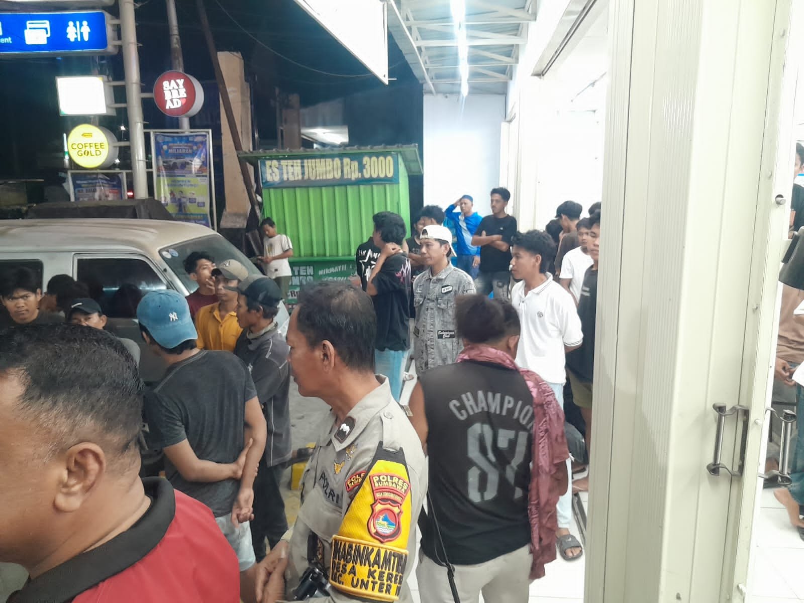  Datangi Kos Pacar, Dua Pemuda Dikepung Massa