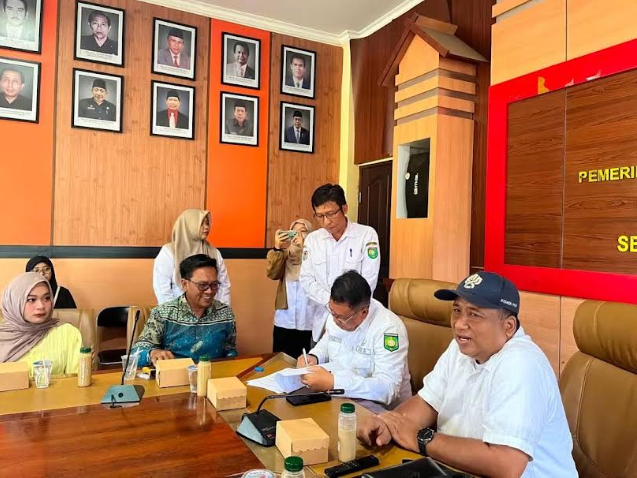  Sepuluh Developer Serahkan Fasilitas Umum kepada Pemda Sumbawa