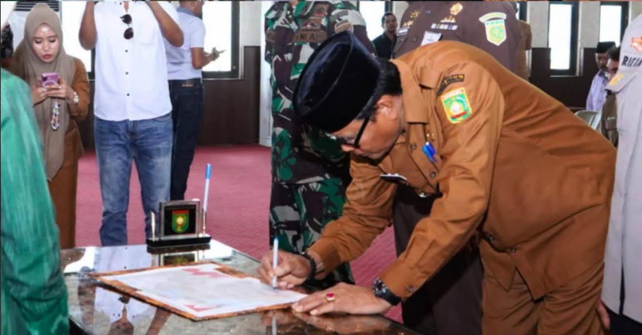 Bupati Sumbawa Serukan Pilkades Tanpa Permusuhan