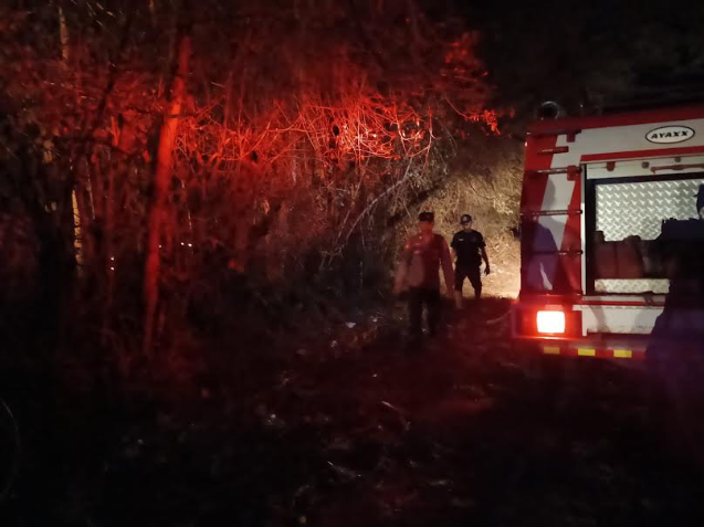 Ribuan Meter Persegi Lahan di Badas Terbakar