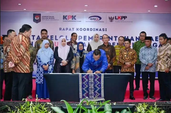  Bupati Sumbawa Perkuat Tata Kelola Perencanaan, Penganggaran dan Pengelolaan PBJ