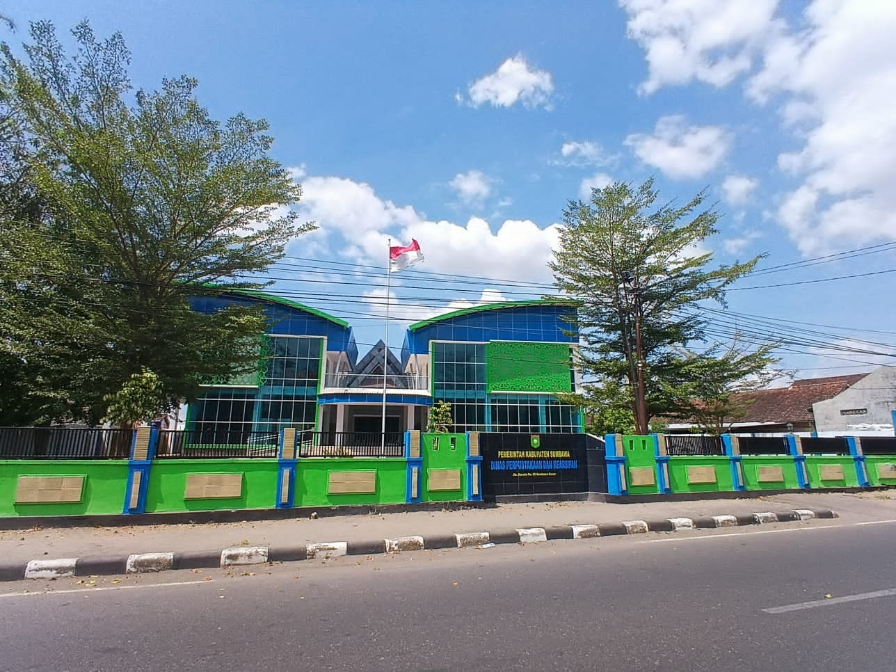  Menyesuaikan Generasi Muda, Perpustakaan Sumbawa Go Digital