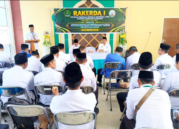 Buka Rakerda I APRI, Faisal Salim Tekankan Integritas Penghulu