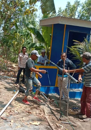 Kades Poto Pantau Pelaksanaan Program Pamsimas di Dusun Samri