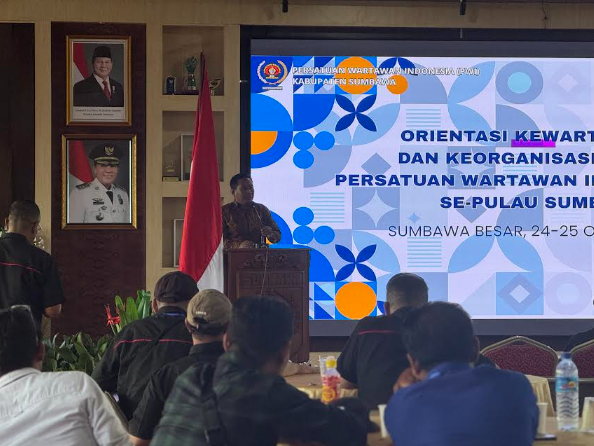 Ketua PWI NTB Soroti Tantangan Pers di Era Media Sosial