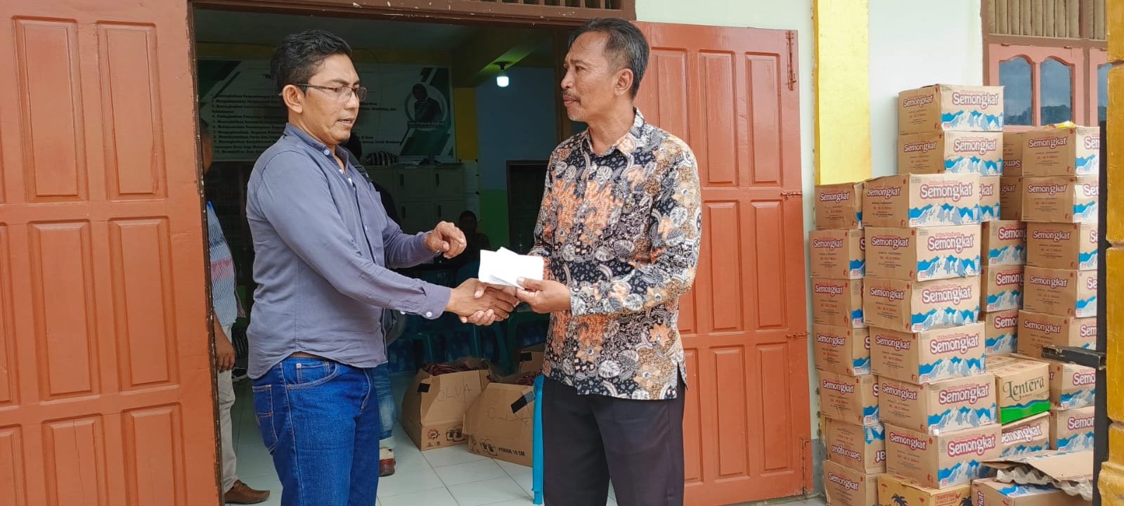 Dari Batu Tering untuk Kalimango: Hangatnya Kepedulian di Tengah Luka Kebakaran