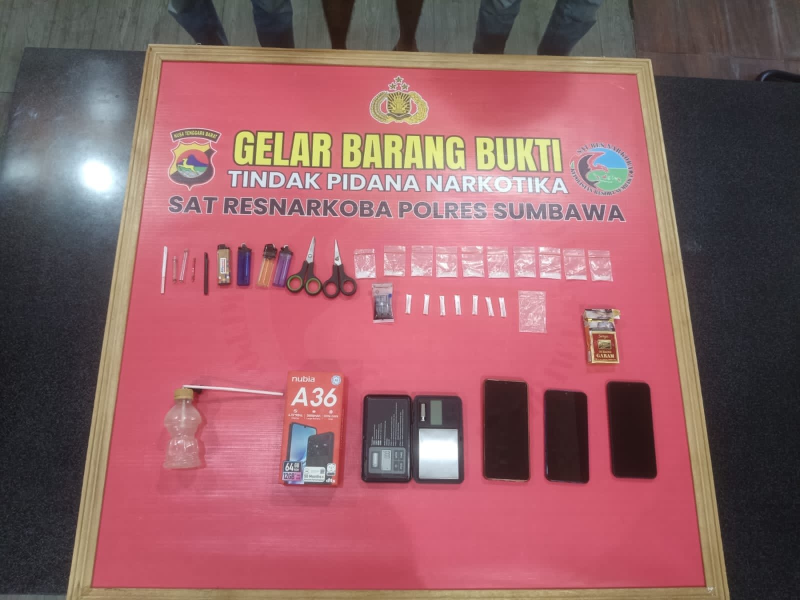 Rumah Pengedar Digerebek, Tiga Pria Diamankan