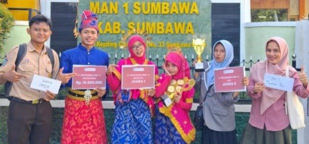 Siswa-Siswi MAN 1 Sumbawa Bersinar di Psychora 2026 UTS, Borong Prestasi Lewat Speech dan Musikalisasi Puisi