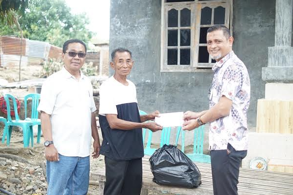  Baznas Bantu Korban Kebakaran di Semamung
